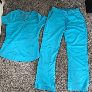 Healing hands purple label scrub set in turquoise blue size small